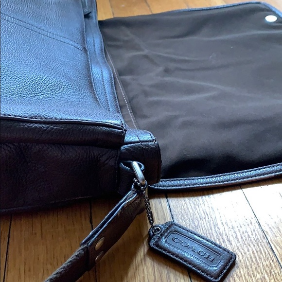 COACH Messenger Bag - Brown Leather - Picture 2 of 5